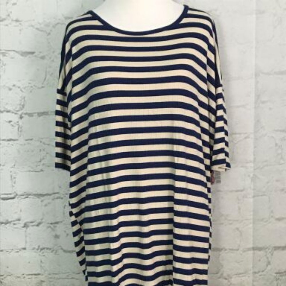 NWT Lularoe Irma Short Sleeve Top Blouse Shirt